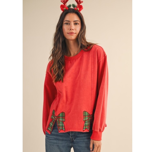 "The Paige" Christmas Plaid Bow Embroidered Slit Sweatshirt - Picture 1 of 4